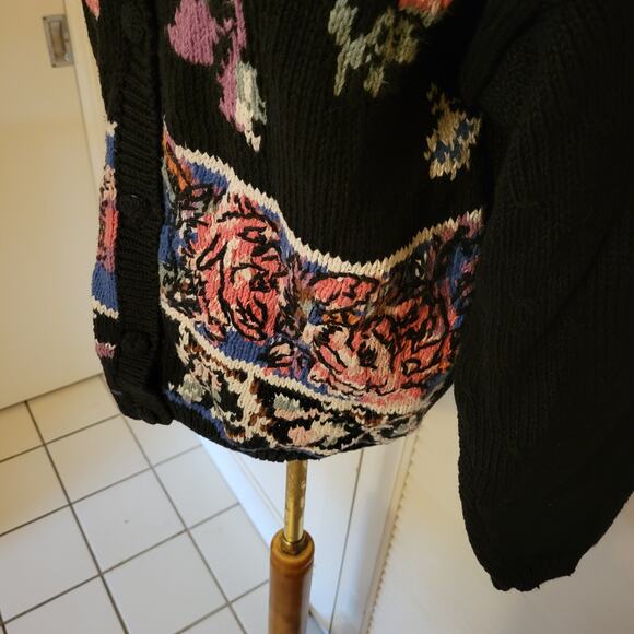 Vintage 90s Floral Knit Cardigan Sweater Michelle Stewart Black M Shoulder Pads - Picture 3 of 9